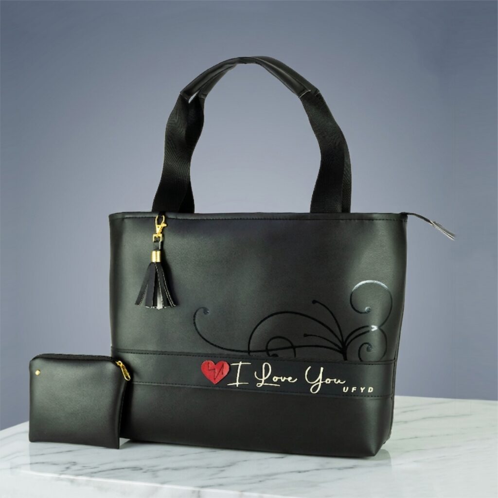 CARTERA CON NECESER I LOVE YOU