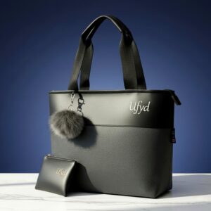 CARTERA CON NECESER CHANEL